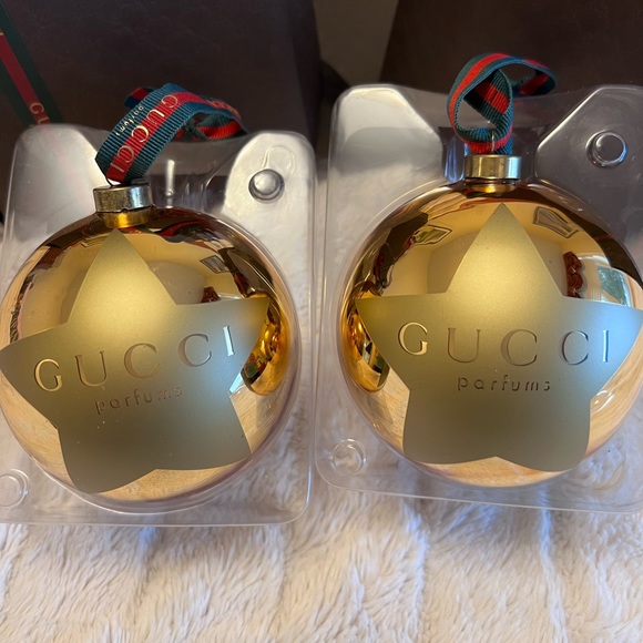GUCCI BEAUTY LIMITED EDITION CHRISTMAS GLASS BALL ORNAMENT 2013 - Picture 1 of 7
